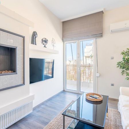 City Oasis: Newly Renovated 2Br Apt In City Center Ateny Zewnętrze zdjęcie