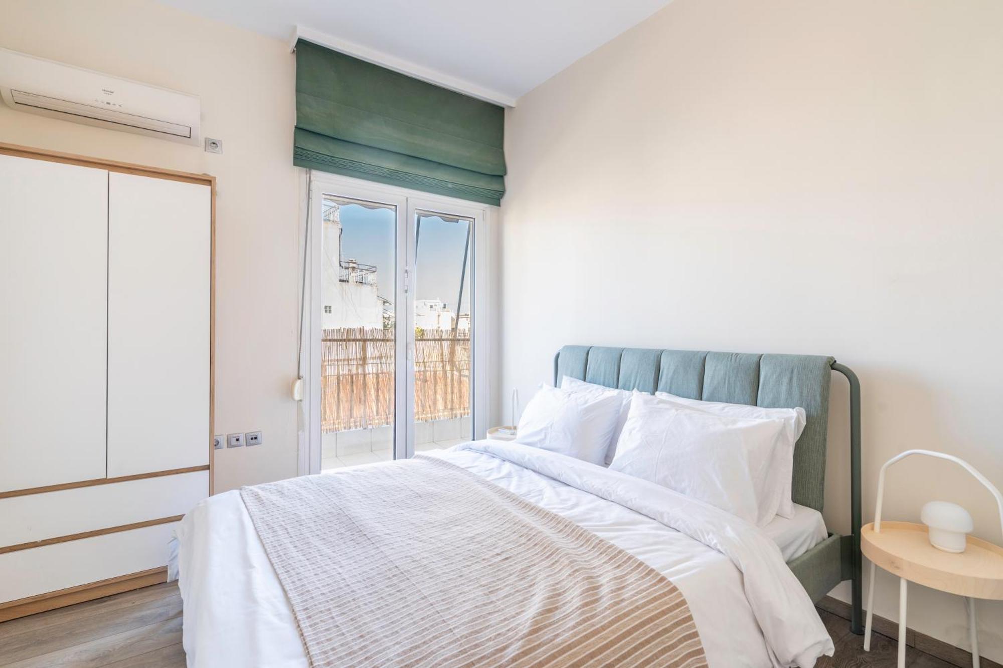 City Oasis: Newly Renovated 2Br Apt In City Center Ateny Zewnętrze zdjęcie