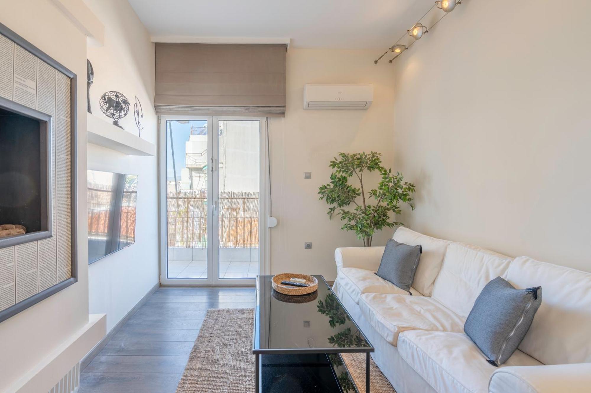 City Oasis: Newly Renovated 2Br Apt In City Center Ateny Zewnętrze zdjęcie