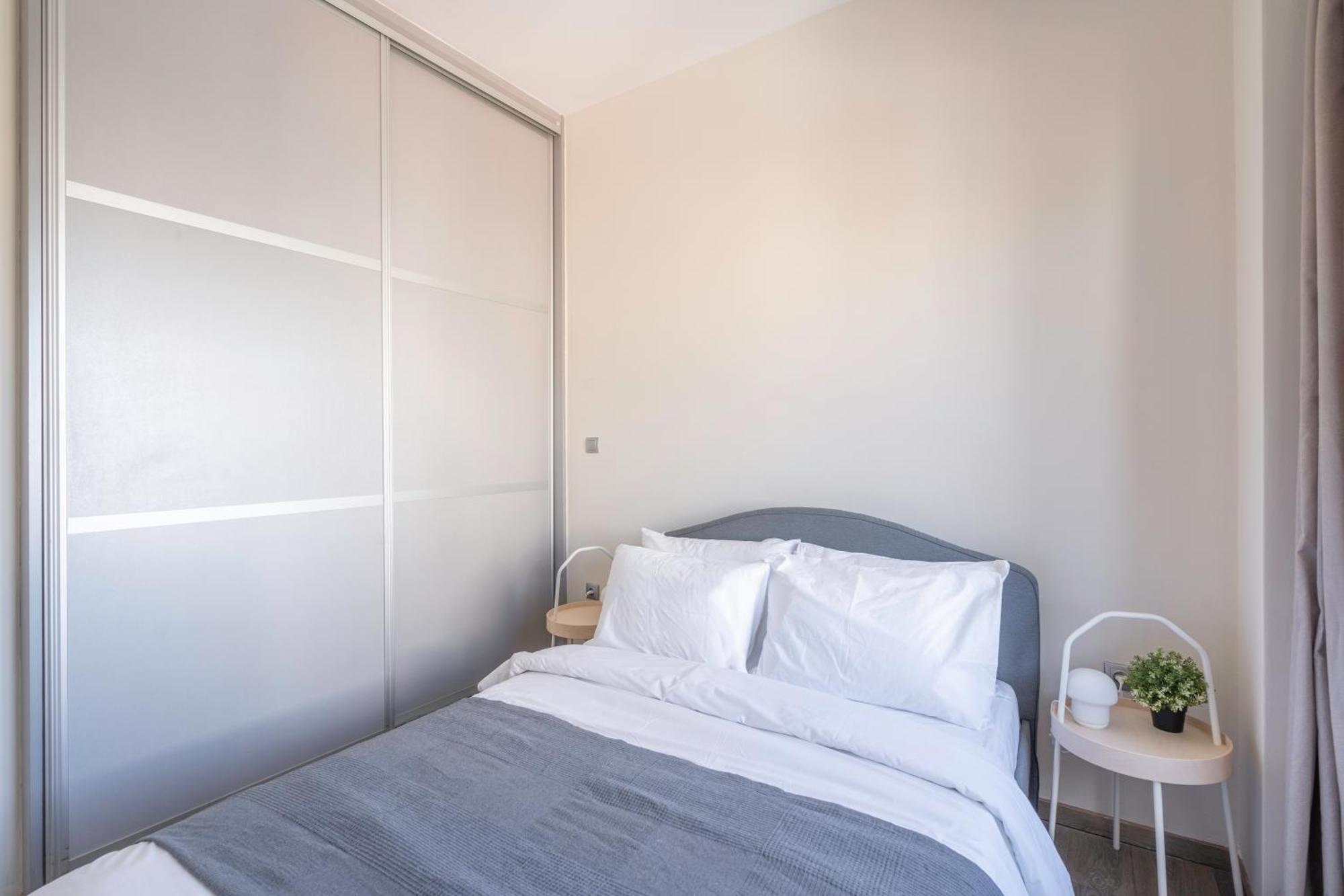 City Oasis: Newly Renovated 2Br Apt In City Center Ateny Zewnętrze zdjęcie