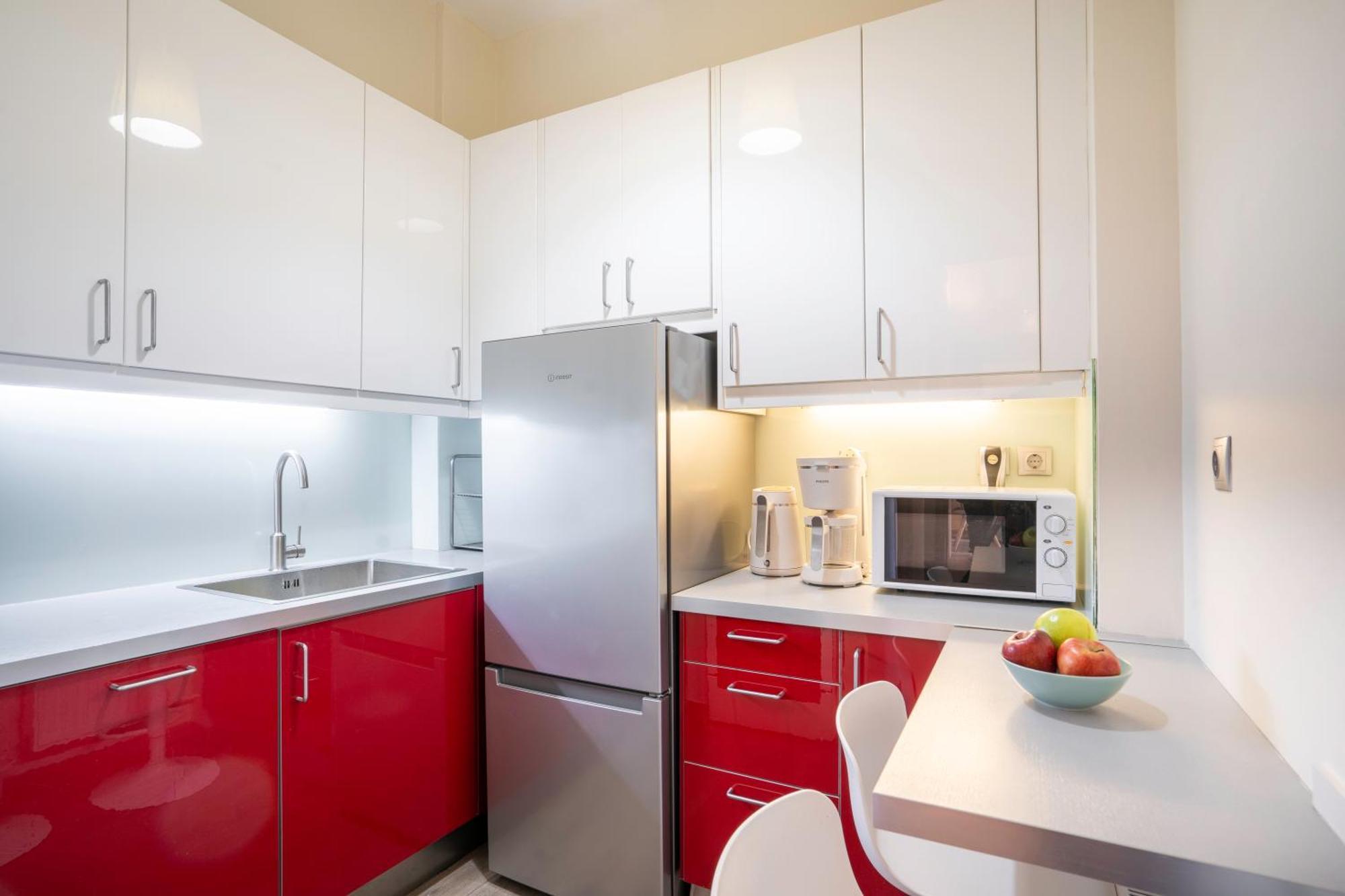 City Oasis: Newly Renovated 2Br Apt In City Center Ateny Zewnętrze zdjęcie